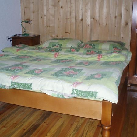 Guest House Tara Canyon Pljevlja Rum bild