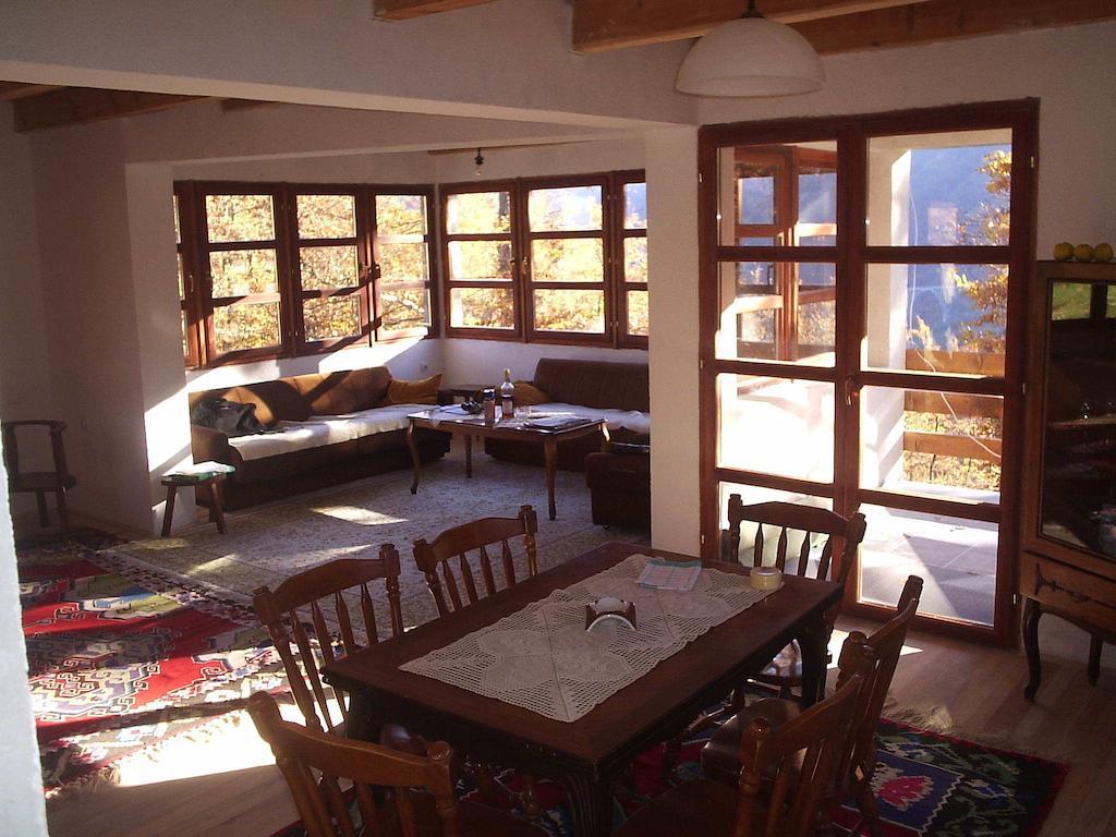 Guest House Tara Canyon Pljevlja Exteriör bild